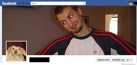 Meme criado com o layout de fotos de capa do Facebook, com um cachorro (na foto de perfil) olhando em direção a um homem (na foto de capa), olhando-o de volta. Meme criado com o layout de fotos de capa do Facebook, com um cachorro (na foto de perfil) olhando em direção a um homem (na foto de capa), olhando-o de volta.